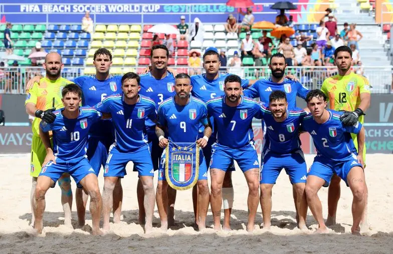 Beach Soccer, Zurlo Goal e gran debutto al Mondiale! Italia batte Oman 7 a 4