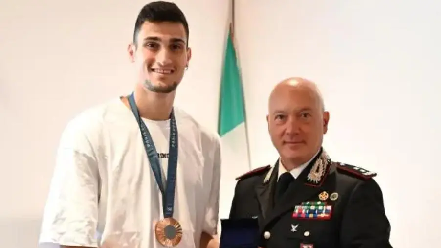 E' festa per il bronzo olimpico di Simone Alessio: omaggiato a Catanzaro dai Carabinieri