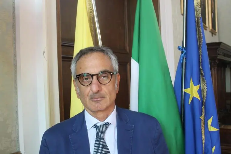 Caso Umg, l'assessore Battaglia: "La discussione non può ridursi a qualche autobus come dice il rettore"