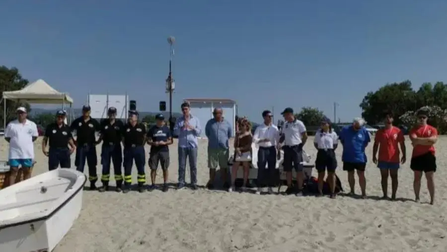 images Cropani: la mattinata dei Festeggiamenti per la "Bandiera Blu 2025" suscita entusiasmo, si continua stasera