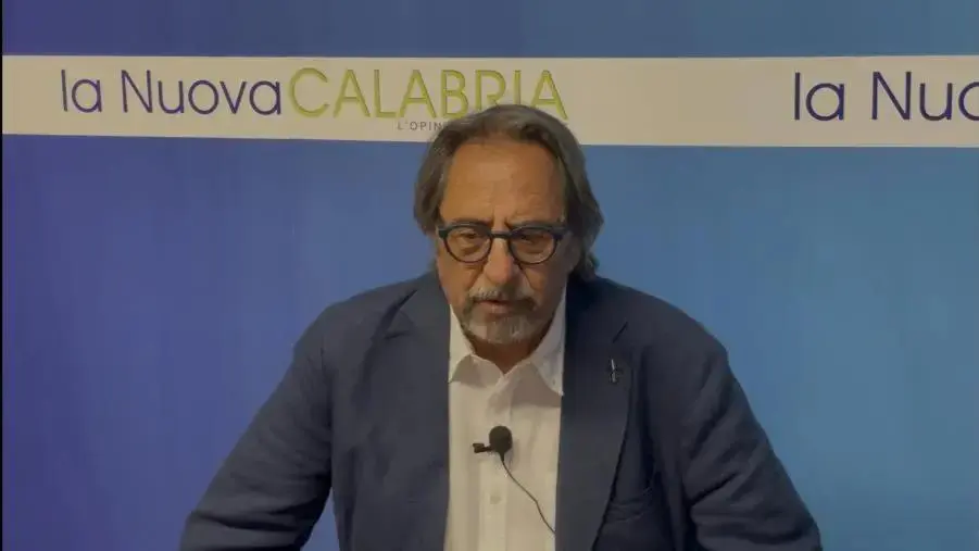 images Codice 'dimenticato' dalla Regione, l'assurda attesa dei trapiantati: la denuncia di Enzo Colacino
