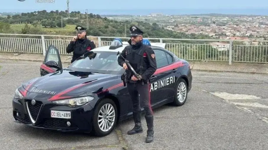 Controlli dei carabinieri a Cirò Marina: una denuncia per detenzione ai fini di spaccio di cocaina