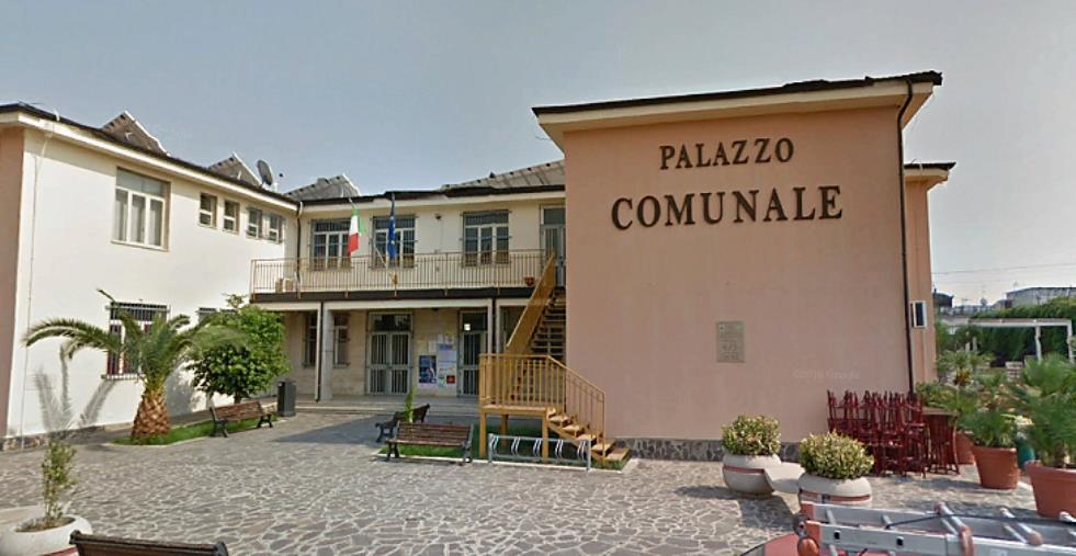 images Aumento delle indennità per sindaco e assessori a Botricello, l'opposizione chiede a Puccio di dimettersi