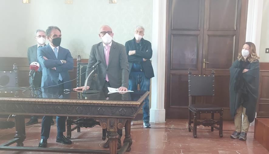 images Catanzaro. Presentati i risultati della "Breast Unit" del Pugliese, Abramo: "Eccellenza che permette di evitare la migrazione sanitaria"