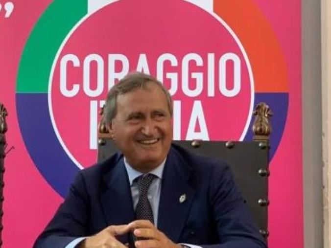 images Torna in Calabria il presidente di 'Coraggio Italia', Luigi Brugnaro