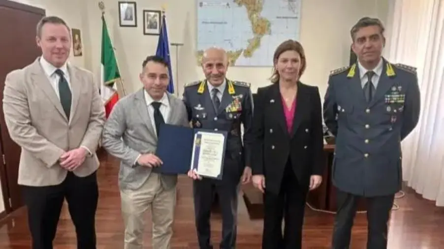 Catanzaro, il Console generale degli USA in visita al Comando regionale della Guardia di Finanza