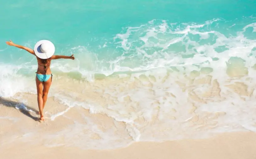E chiamiamola estate/6. “In una società iperconnessa è davvero possibile godersi le vacanze?”