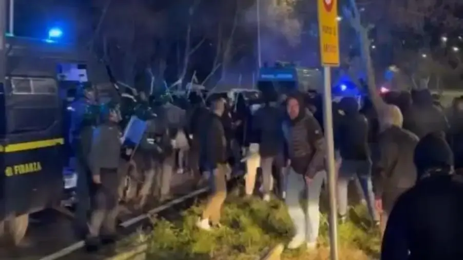 "Ho sentito urla, sono uscito e i catanzaresi mi hanno aggredito": spunta il teste del derby violento