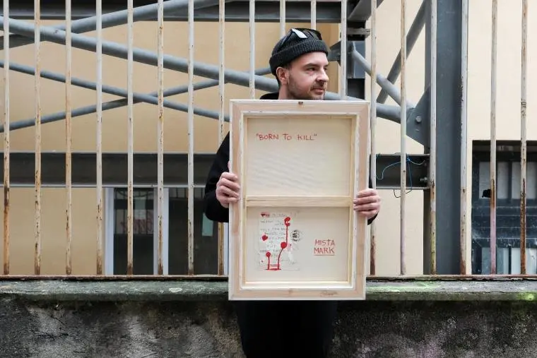 Mista Mark torna con Oracle 404: arte, glitch e spiritualità pop a Tropea