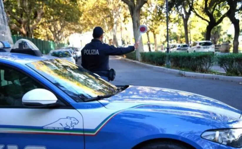 Crotone, inseguimento nella notte: arrestato 32enne per resistenza, lesioni e guida in stato di ebbrezza