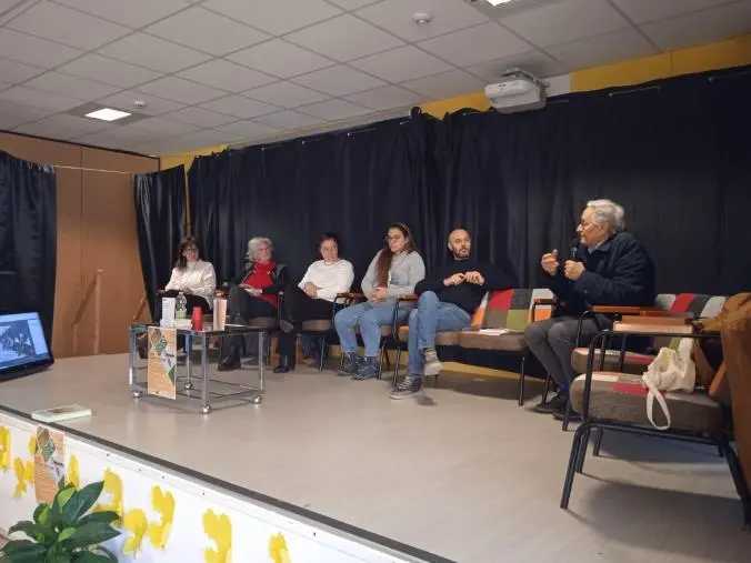 All’IIS Costanzo di Decollatura presentato il libro "Perché fermare i nuovi Ogm?"