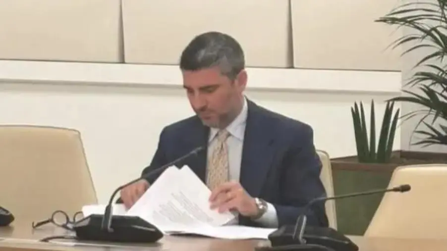 images I minori soggetti attivi nelle politiche per prevenire gli abusi: l'intervento di Lomonaco in Consiglio regionale