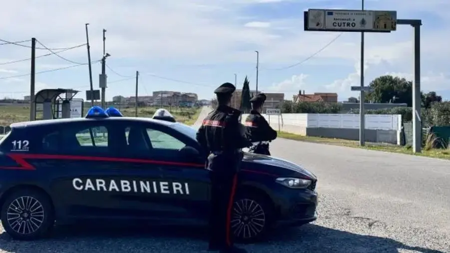images Cutro, furto aggravato in un bar: rubati 8mila euro