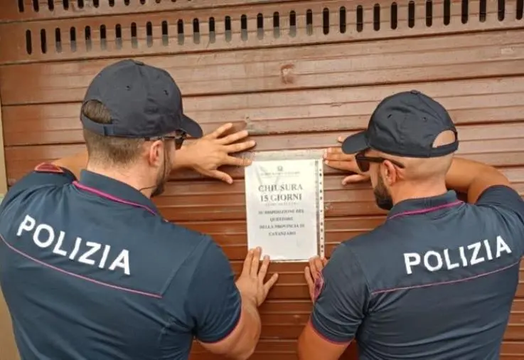 images Lamezia, il questore di Catanzaro sospende licenza di un bar frequentato da pregiudicati 