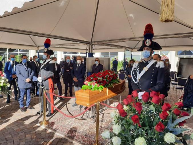 Aperta la camera ardente del presidente Santelli alla Cittadella (FOTO E VIDEO)