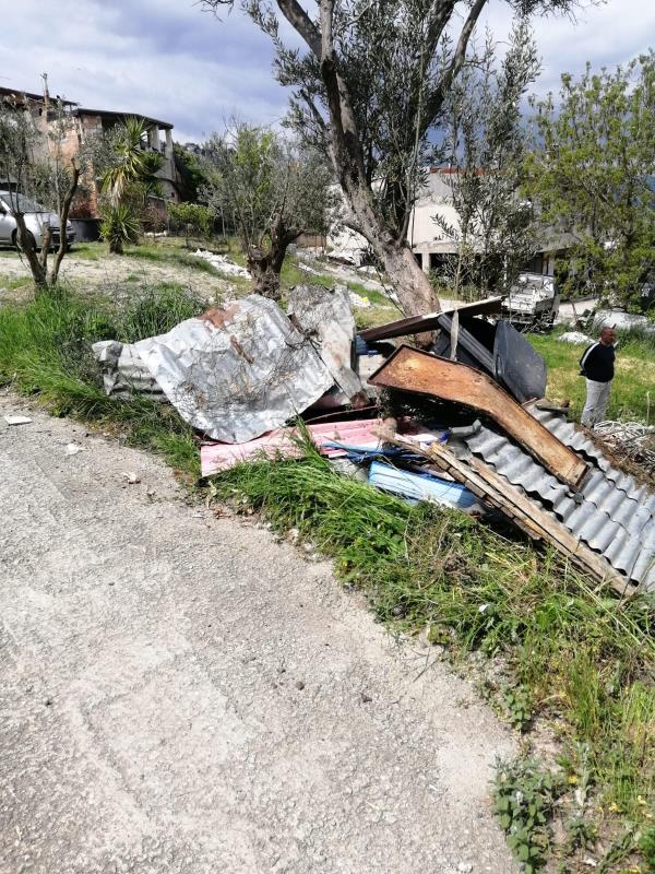 images Catanzaro, bonificato il canalone del quartiere Janò: rimossa l’ennesima tonnellata di rifiuti