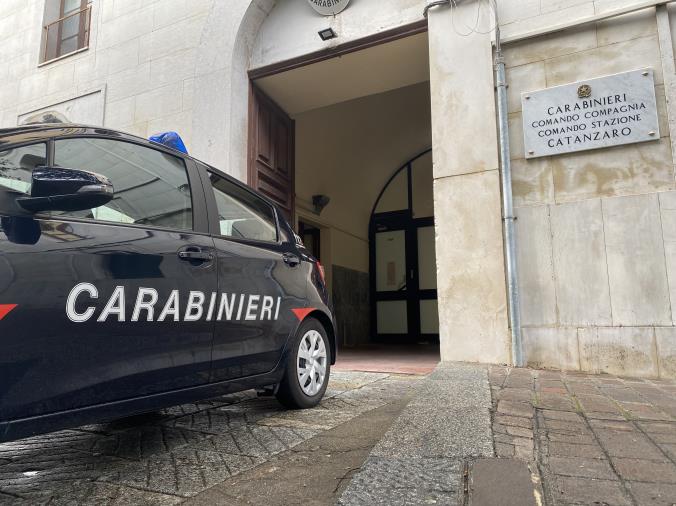 images Catanzaro, estorsione ai danni di un locale nel quartiere Lido: 4 arresti