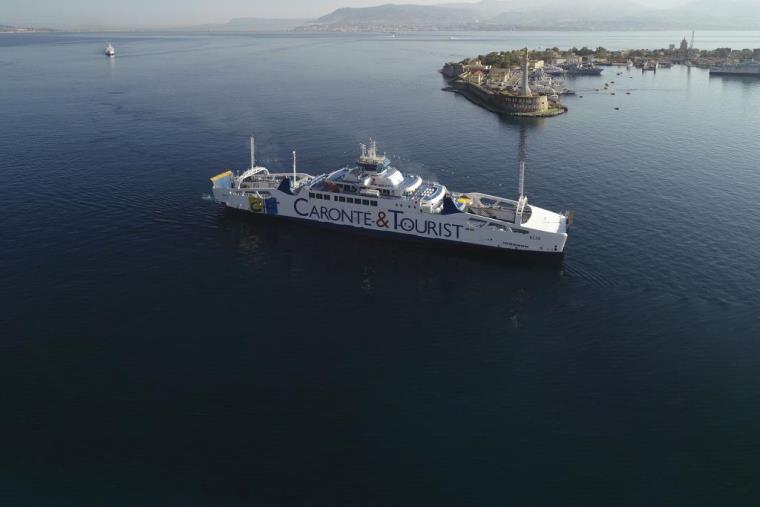 images Caronte Tourist, Cgil e Filcams: "Si allerti il Ministero per individuare nuove navi traghetto"