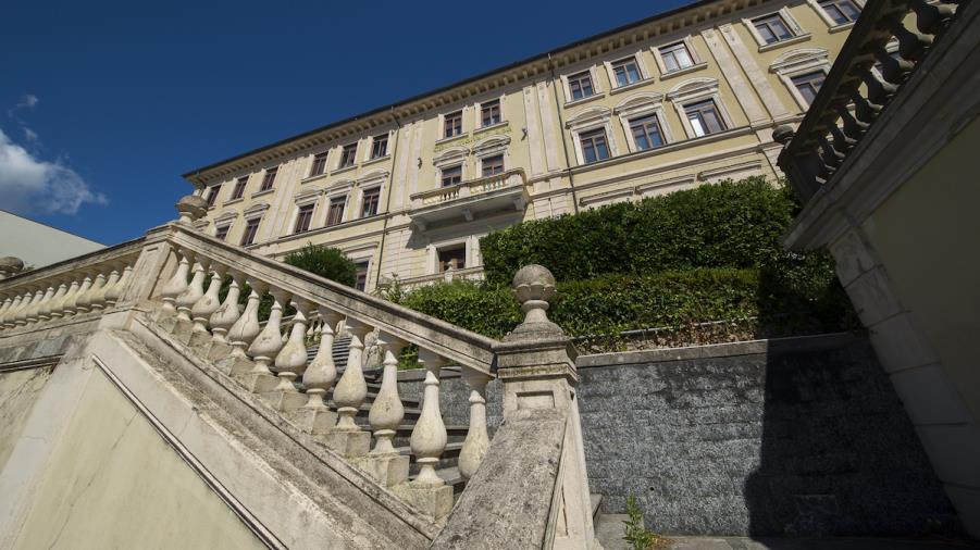 Si allarga il contagio nella Rsa 'Casa Apa' di Fondazione Betania: positivi altri pazienti e anche un medico 