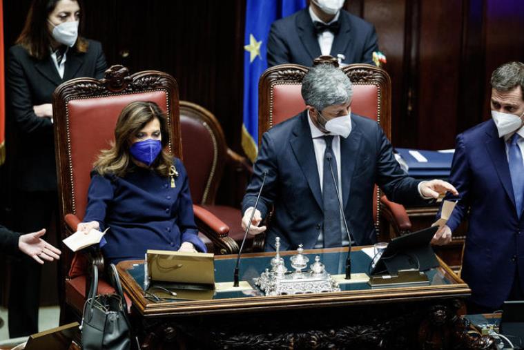Quirinale, la quinta votazione per eleggere il presidente della Repubblica: ancora fumata nera, Casellati non ha il quorum