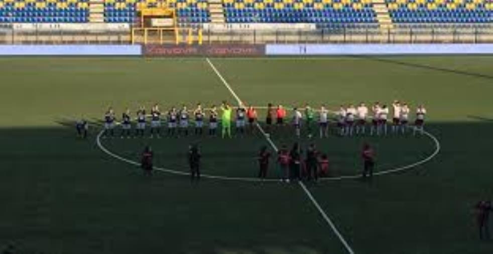 Cavese-Reggina, lancio di oggetti fra le tifoserie: tre denunce 