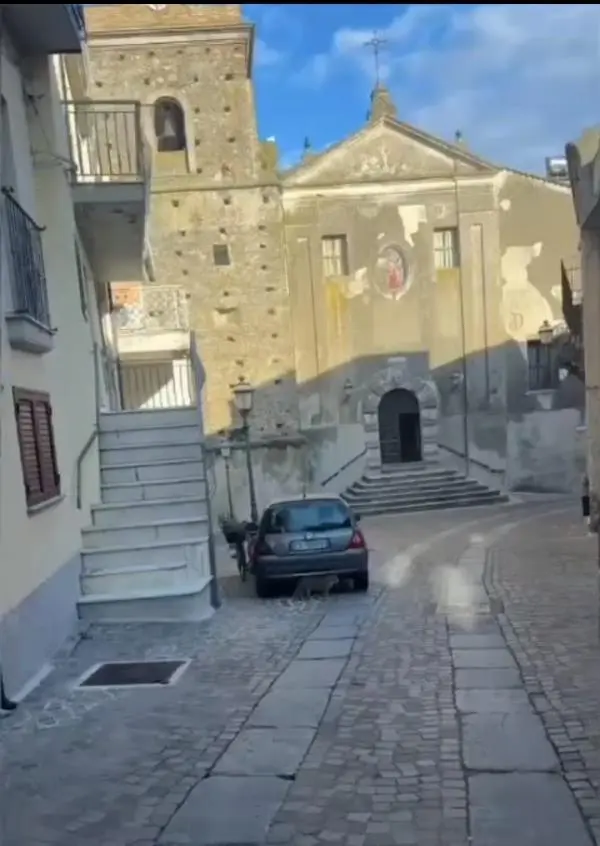 images Montauro, arrivederci al parroco ma non mancano le polemiche 