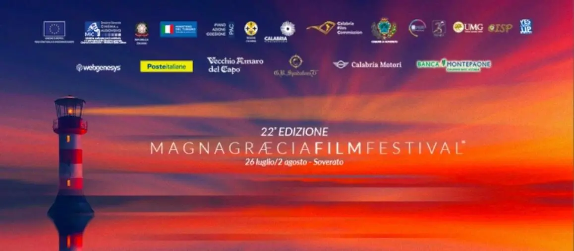 Prende forma l'arena del Magna Graecia Film Festival sul lungomare di Soverato