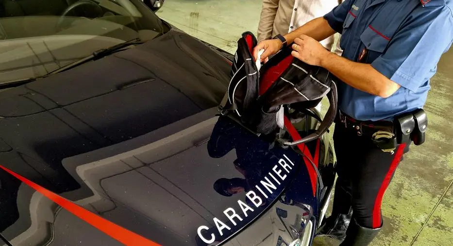 images Catanzaro, arrestato 32enne per detenzione ai fini di spaccio: aveva oltre 200 grammi di sostanza stupefacente
