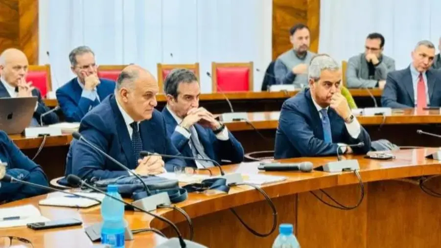 Vertenza Abramo Customer care, Occhiuto: "Auspico assunzioni entro il 15 dicembre"