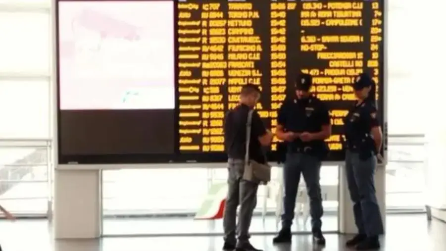 images Estate in sicurezza, la Polizia di Stato al fianco dei cittadini in viaggio