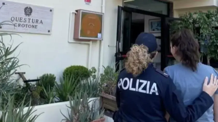 Crotone, violenza sulle donne: Polizia e Soroptimist incontreranno cittadini ed alunni per un dibattito
