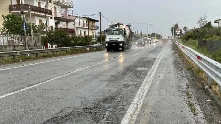 images Basta Vittime invia all’Anas nuove immagini della statale 106 sui tratti già segnalati nei giorni di pioggia
