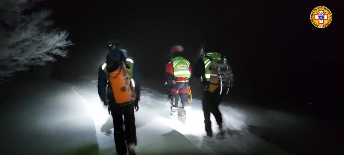 images Paura per due alpinisti bloccati in un canale innevato in Basilicata: salvati dal Soccorso alpino e speleologico Calabria  