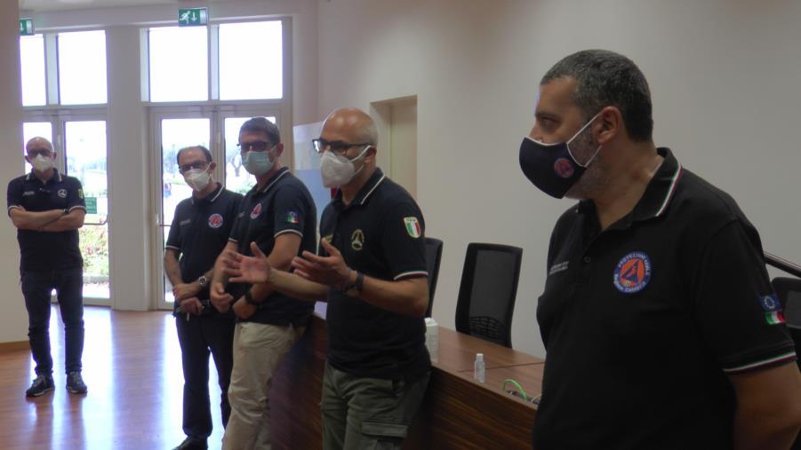 images Il capo della Protezione civile: "Fino a 13 mila ettari bruciati nell'area sud della Calabria. Ieri in volo 12 canadair"