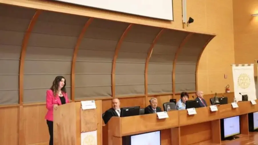 "L’IA al servizio dell’uomo, non il contrario", a Catanzaro il Forum Azione per i Giovani del Distretto Rotary 2102