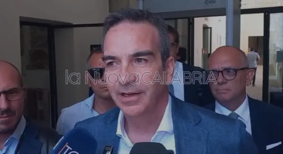 images Il presidente Occhiuto dopo l'interrogatorio: "Confido in una velocissima archiviazione" 