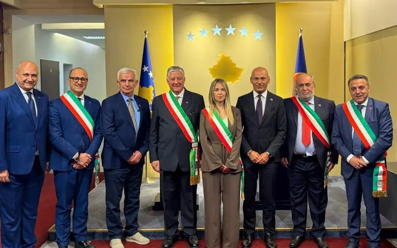 Una delegazione di amministratori Arbëreshe di Calabria in Kosovo per scambi culturali sulle comuni radici identitarie