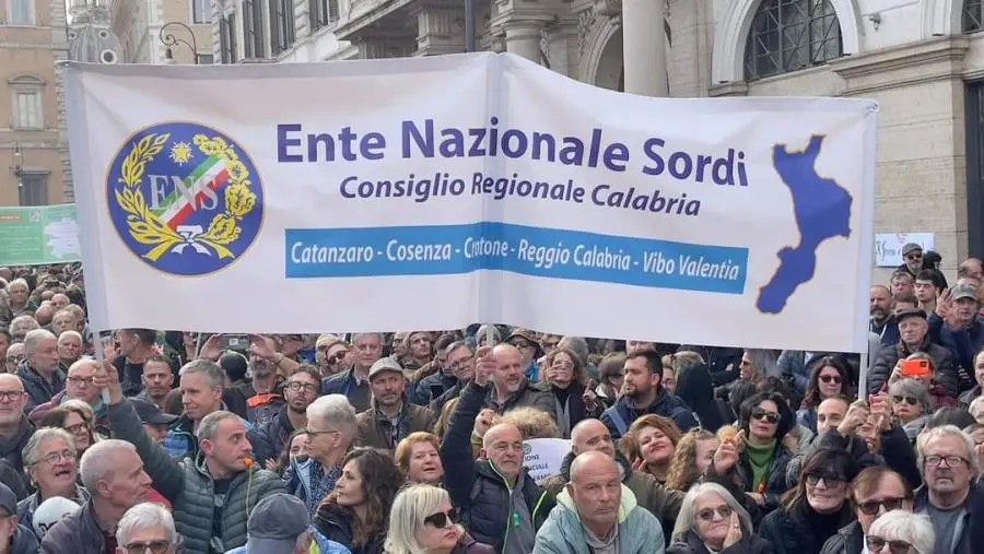 "I sordi in piazza": successo della manifestazione a Roma, presente anche la Calabria