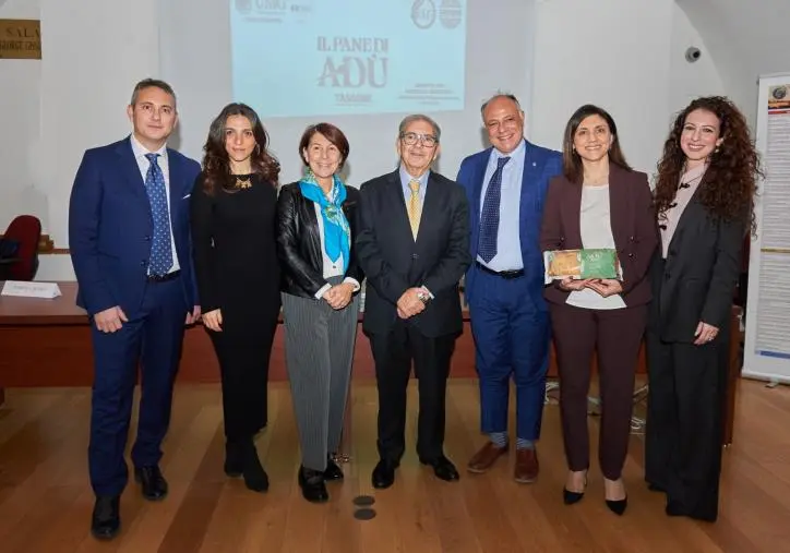 images Presentato il “Pane di Adù” di Tassone e i risultati della ricerca scientifica dell'UMG

