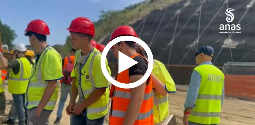 Trasversale delle Serre, gli studenti dell'IT "Einaudi" di Serra San Bruno in visita al cantiere nel Vibonese