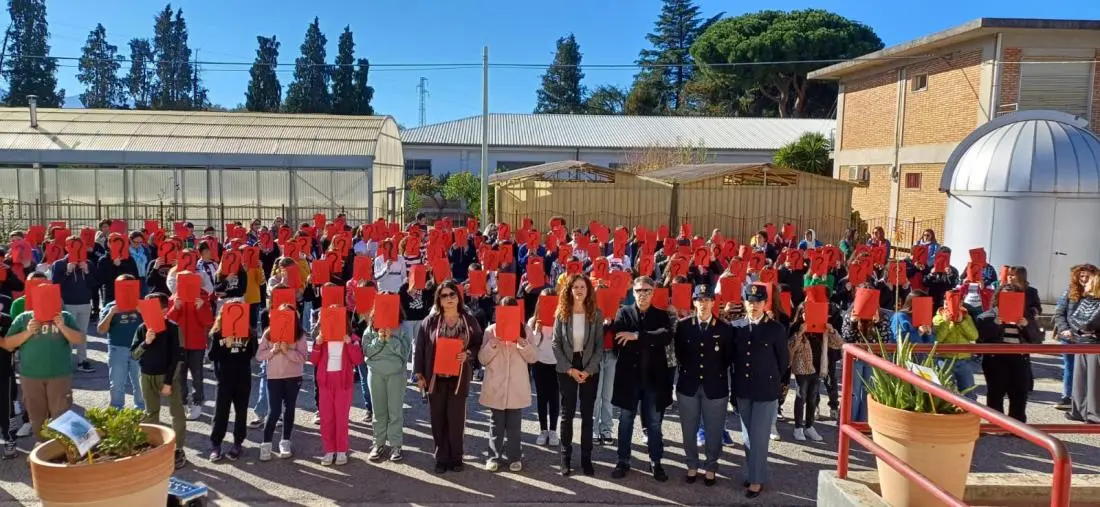 Giornata contro la violenza sulle donne, a Taurianova Istituzioni nelle scuole per sensibilizzare