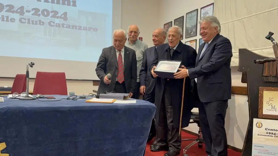 images L’Automobile Club Catanzaro ha compiuto 100 anni: grande festa nel salone del Musmi