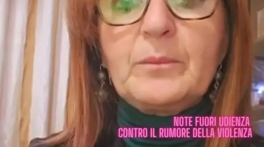 Gli avvocati di “Note fuori udienza” del Foro di Crotone realizzano un video contro la violenza sulle donne
