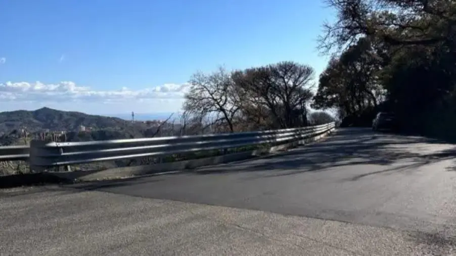images Strada per Gimigliano, Costanzo: "Cosa si aspetta a ripristinare l'illuminazione?"