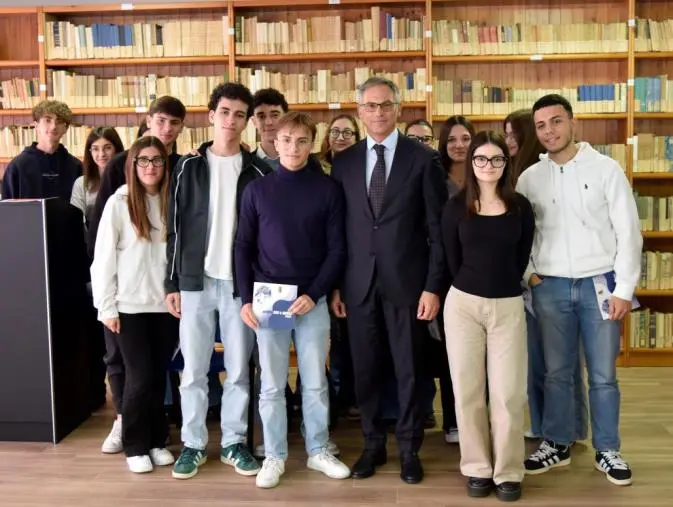 Catanzaro, il Questore incontra gli studenti del Liceo Classico "Galluppi"