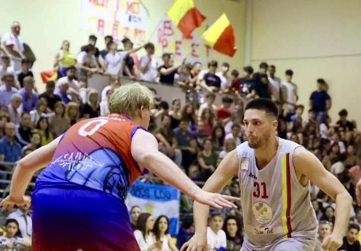 images Basket Academy Catanzaro guadagna l'accesso alla serie B interregionale 