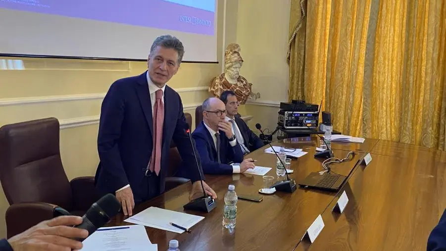 images Nuovo accordo tra Confindustria e Intesa San Paolo: 2,5 miliardi alle imprese calabresi  
