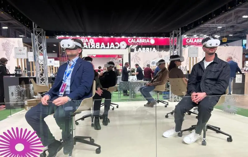 images Vinitaly, a Verona un viaggio immersivo nei vigneti calabresi. Gallo: “Successo senza precedenti”