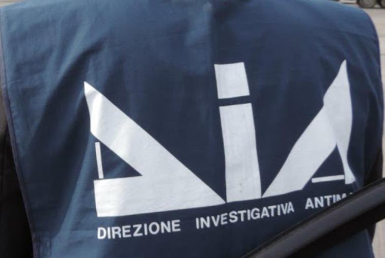 images 'Ndrangheta: Dia di Milano sequestra otto società informatiche per oltre sei milioni di euro 