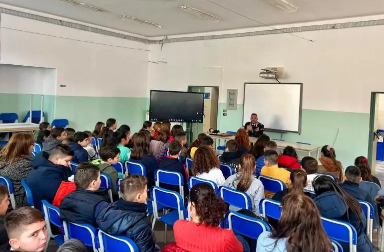 Legalità in classe a Sant’Eufemia d’Aspromonte: l’iniziativa dell’Arma dei carabinieri 